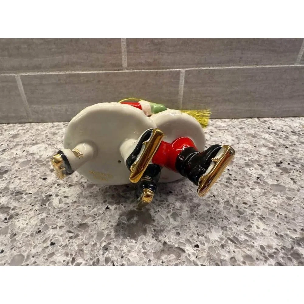 Lenox Porcelain Christmas Ice Skating Santa and‎ Mrs. Claus Ornament in Box